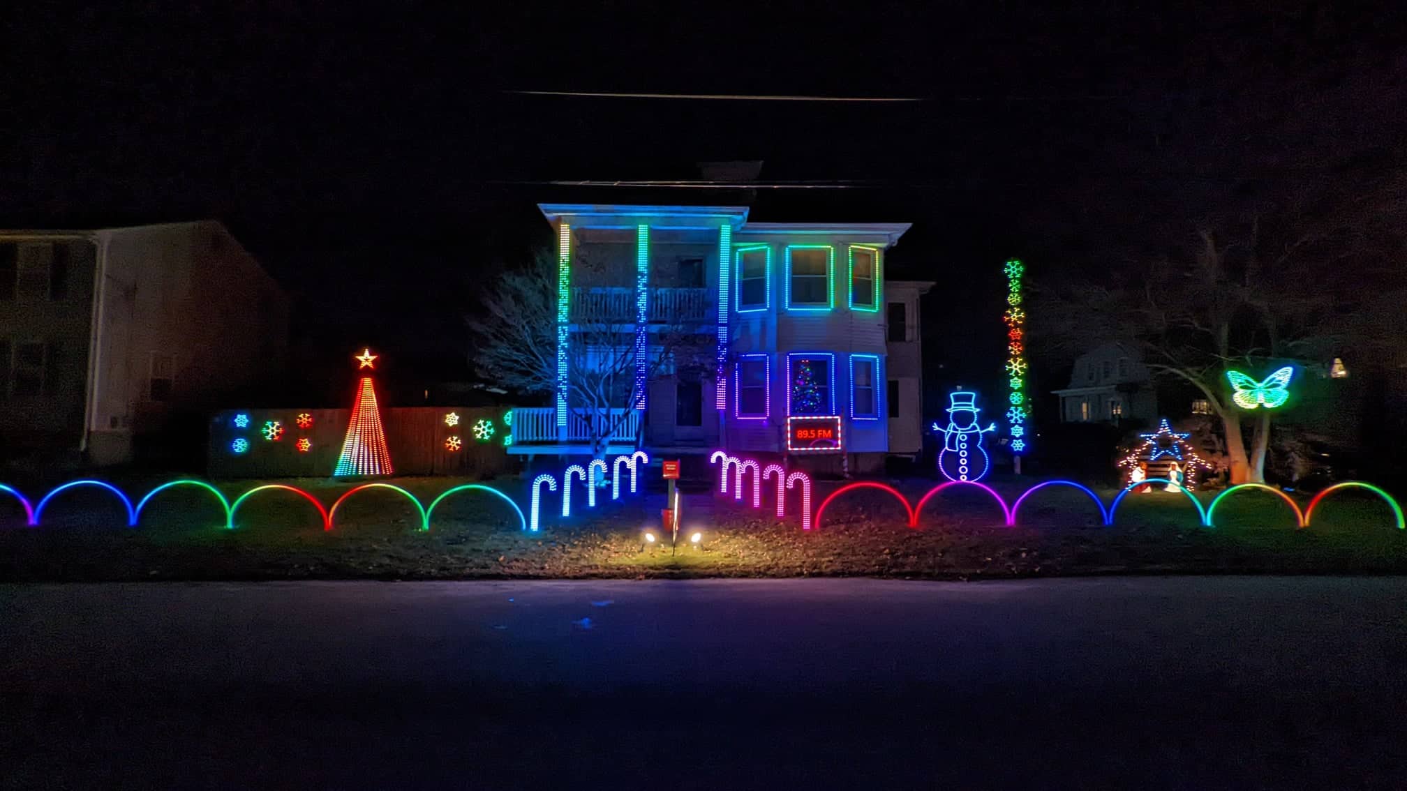 2022 Christmas Light Show featured
